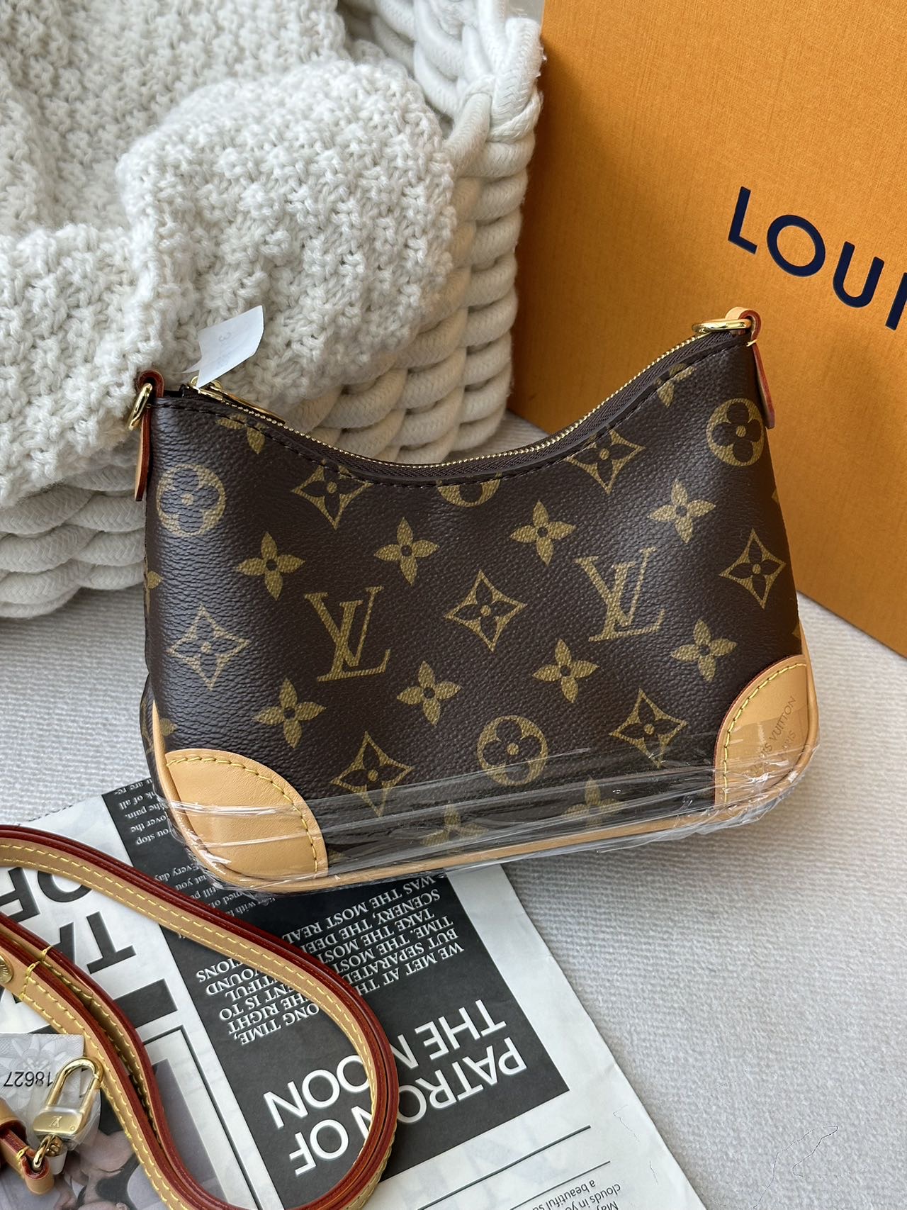 LV 黄牛角bb 老花 芯片款附件：尘袋 肩带*2