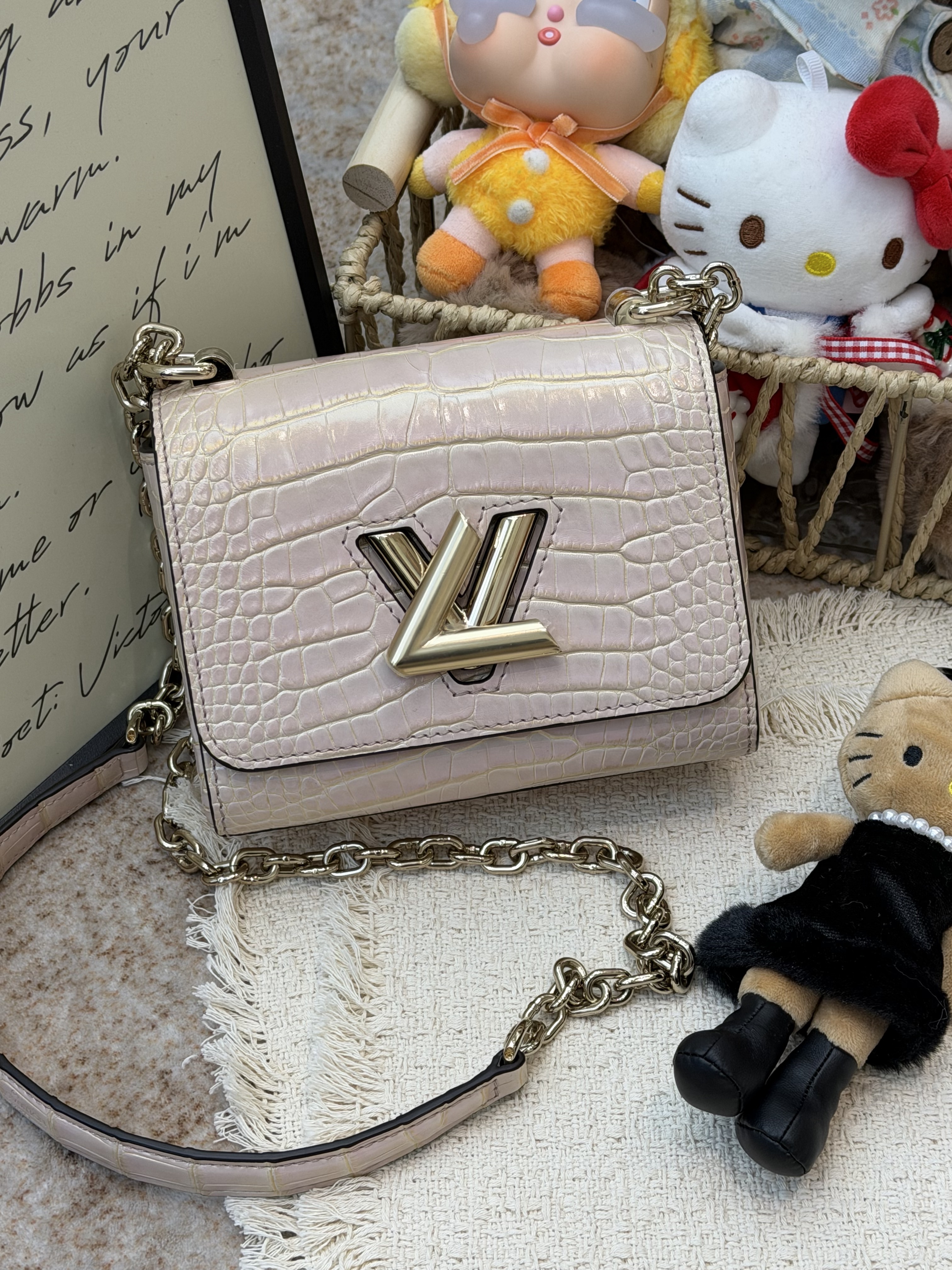 LV twist鳄鱼渐变 芯片款 附件：票 盒子 防尘袋 鳄鱼证 镜子