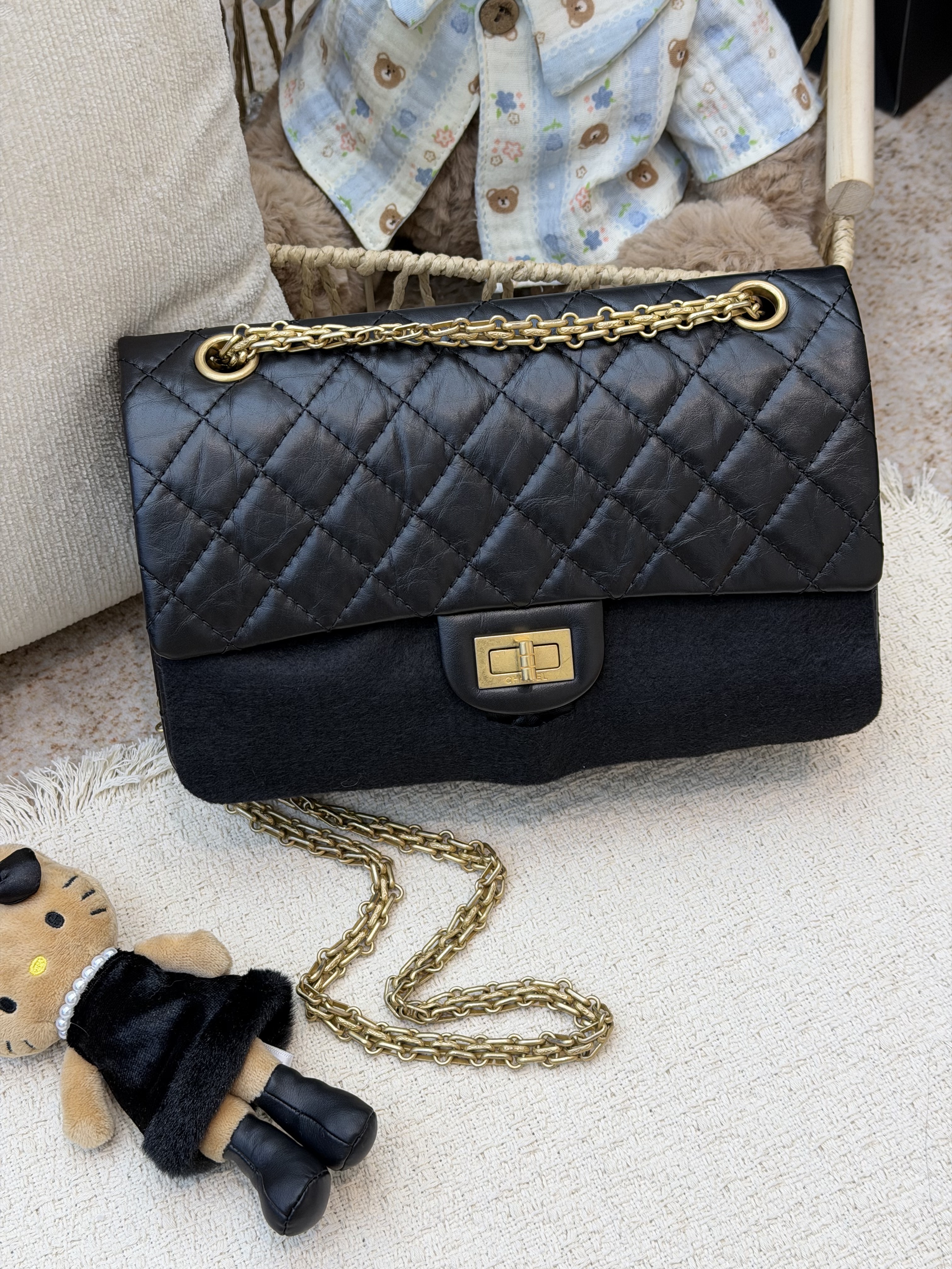 香奈儿2.55黑金 30开 附件：毛毡 小票 防尘袋 盒子 小册子 保卡