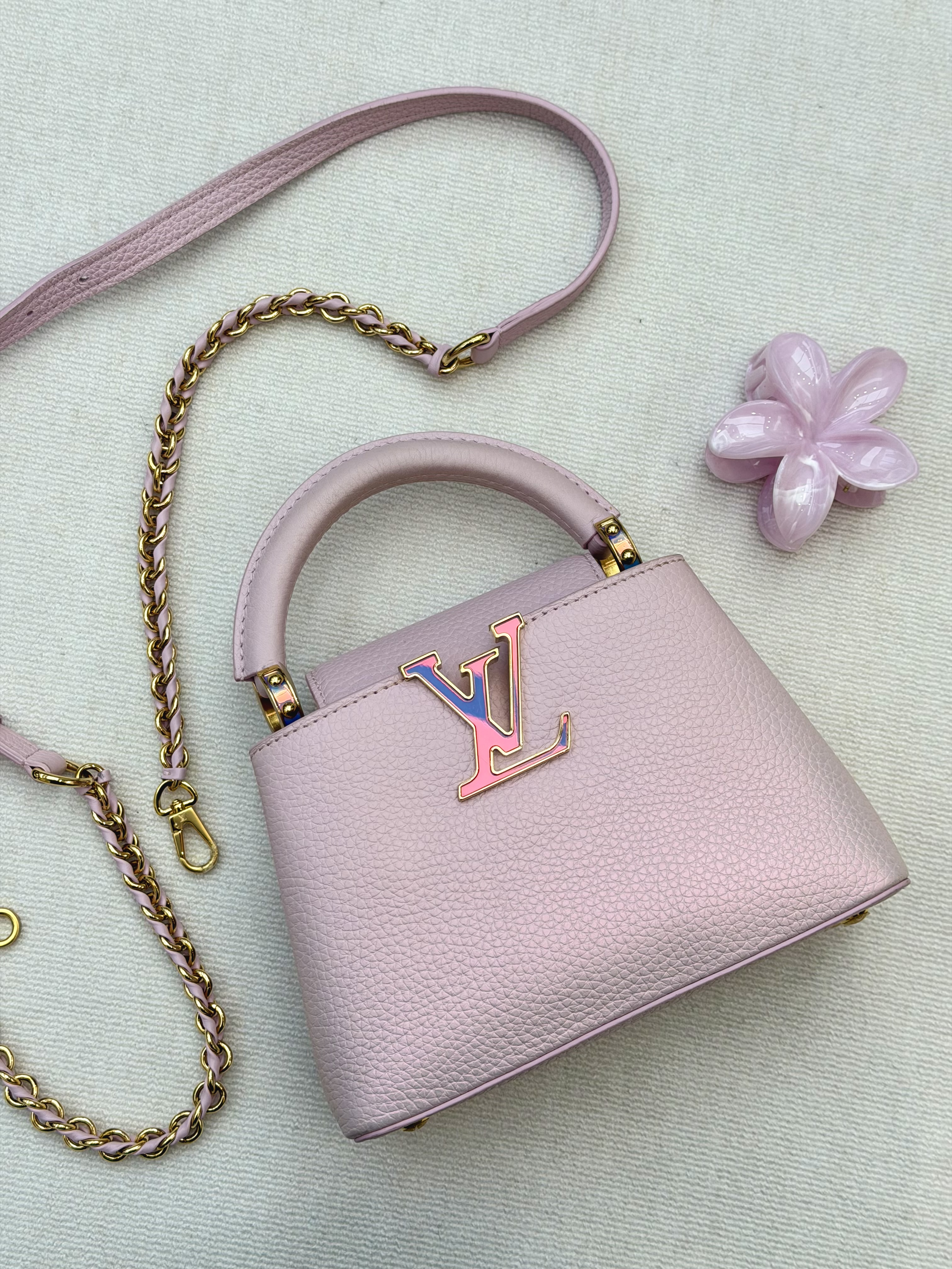 Lv 卡普辛mini 粉色 芯片款 附件：盒子 防尘袋 肩带